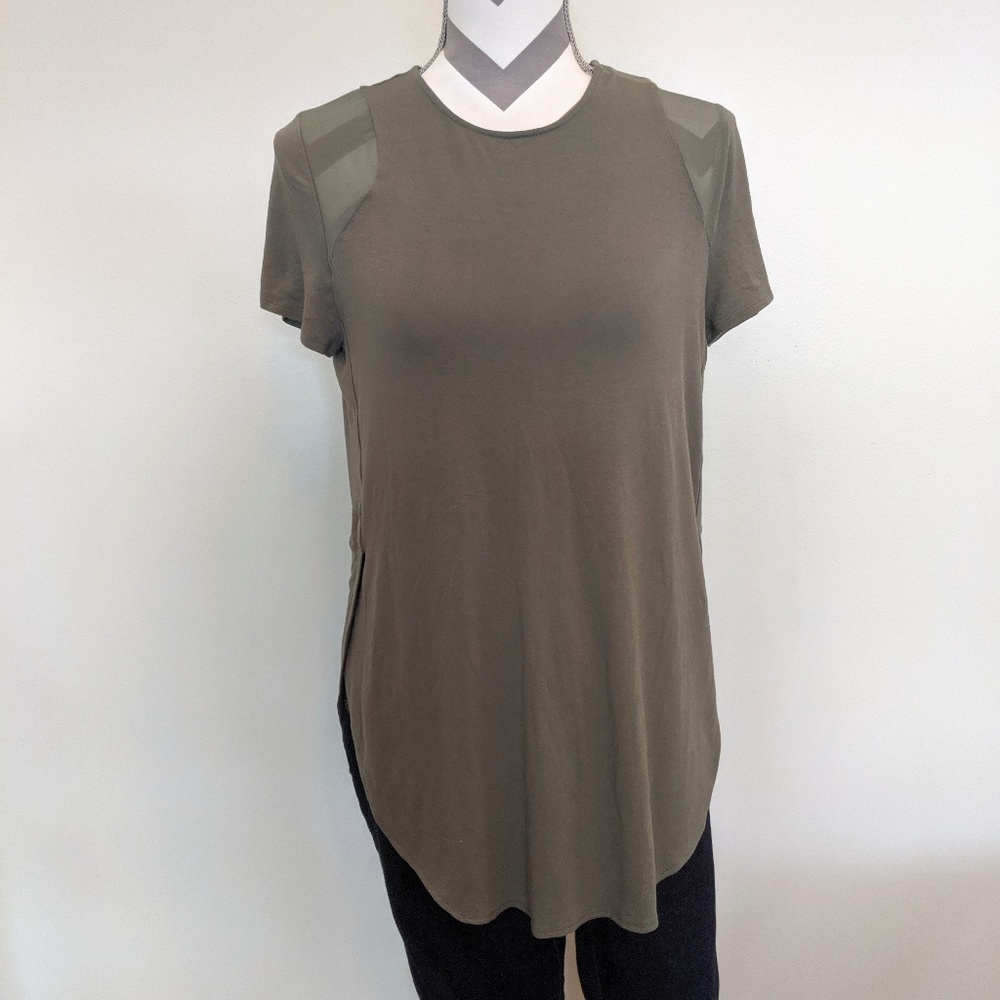 🦄 The Limited Long Crewneck tee (M)